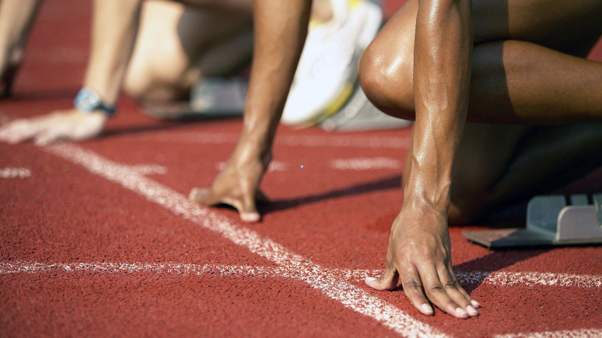 伯恩茅斯主帅弗兰克赛前举动引关注 揭秘使用阿森纳水杯的缘由